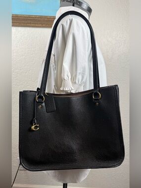 Coach Tyler Carryall 28 Black Pebbled Leather Shoulder Bag Gold Tone Hardware